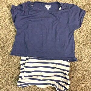 Old Navy Crop Blue T-Shirt over striped Tank - L